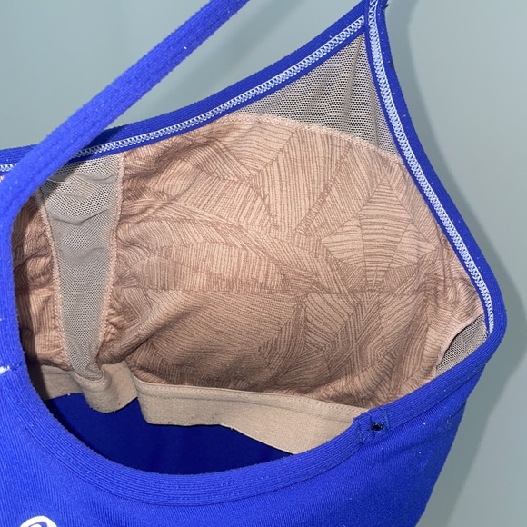 Lululemon workout tank top - Picture 3 of 3